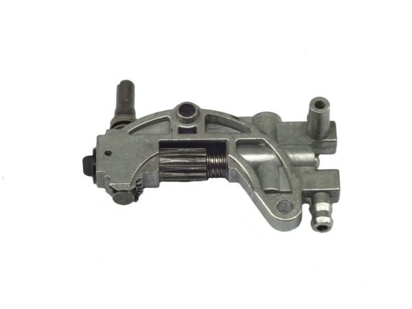 4500 5200 5800 Chainsaw Oil Drive Pump